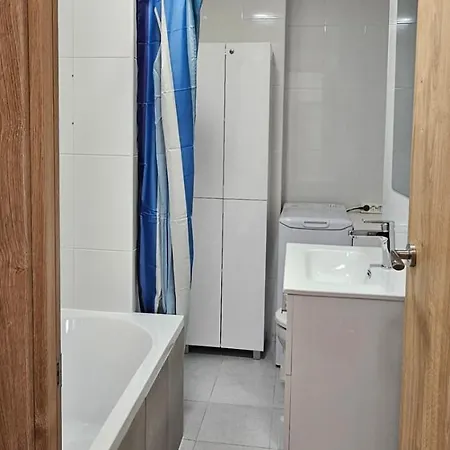 Apartment Eneas 1 *
